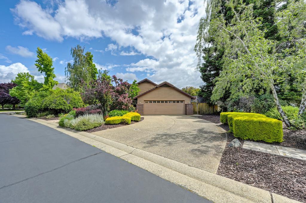 2945 Bridlewood Drive