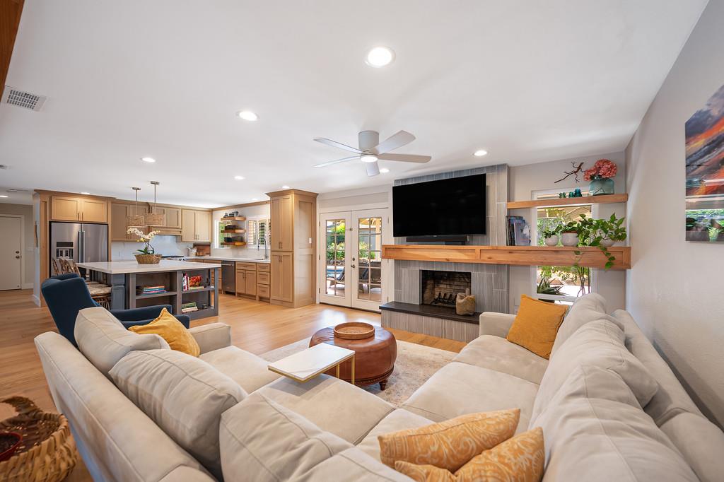 2218 Mclaren Drive