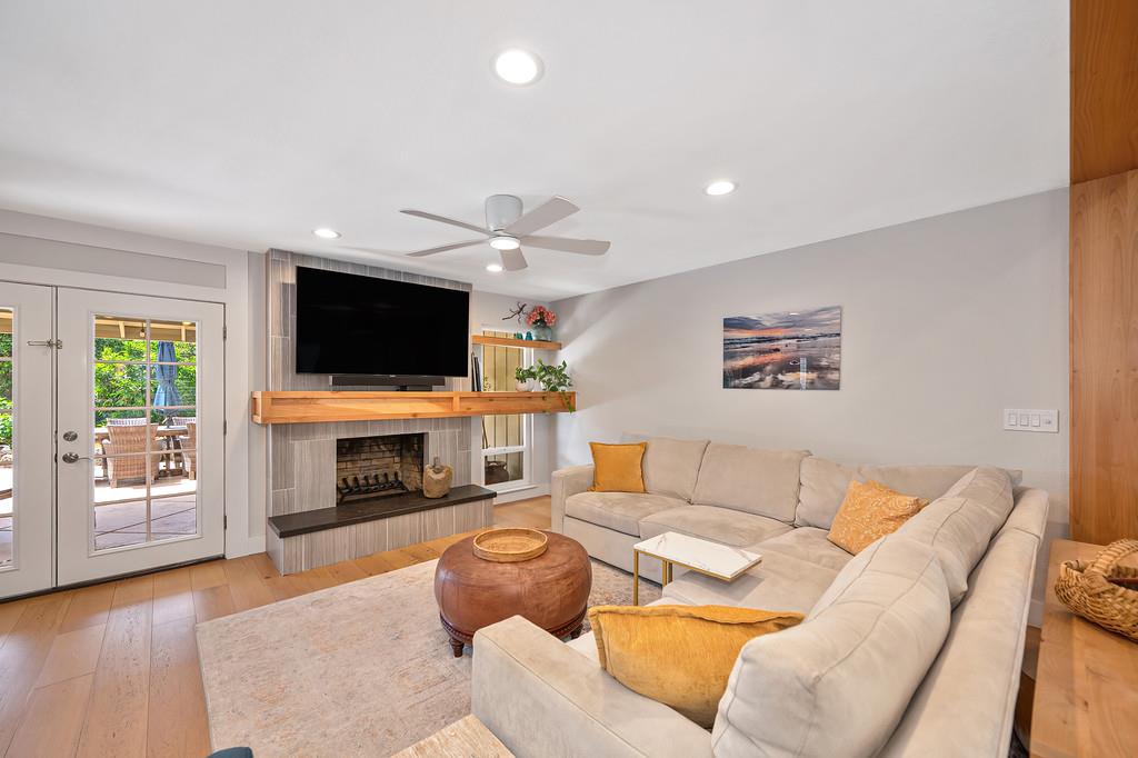 2218 Mclaren Drive
