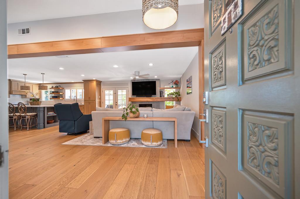 2218 Mclaren Drive