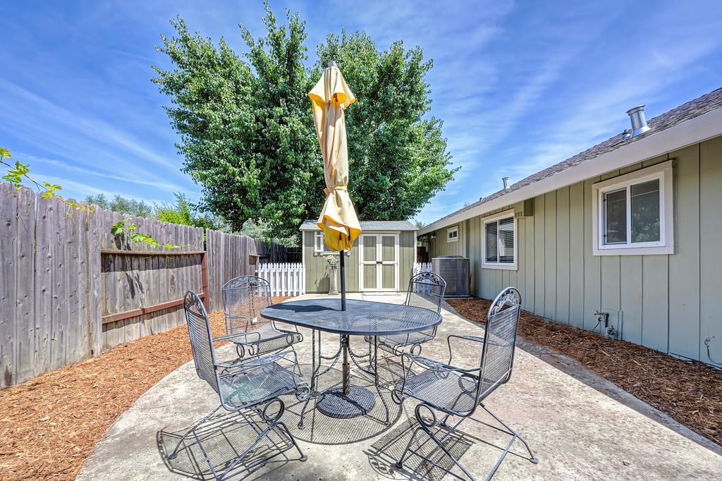 2218 Mclaren Drive