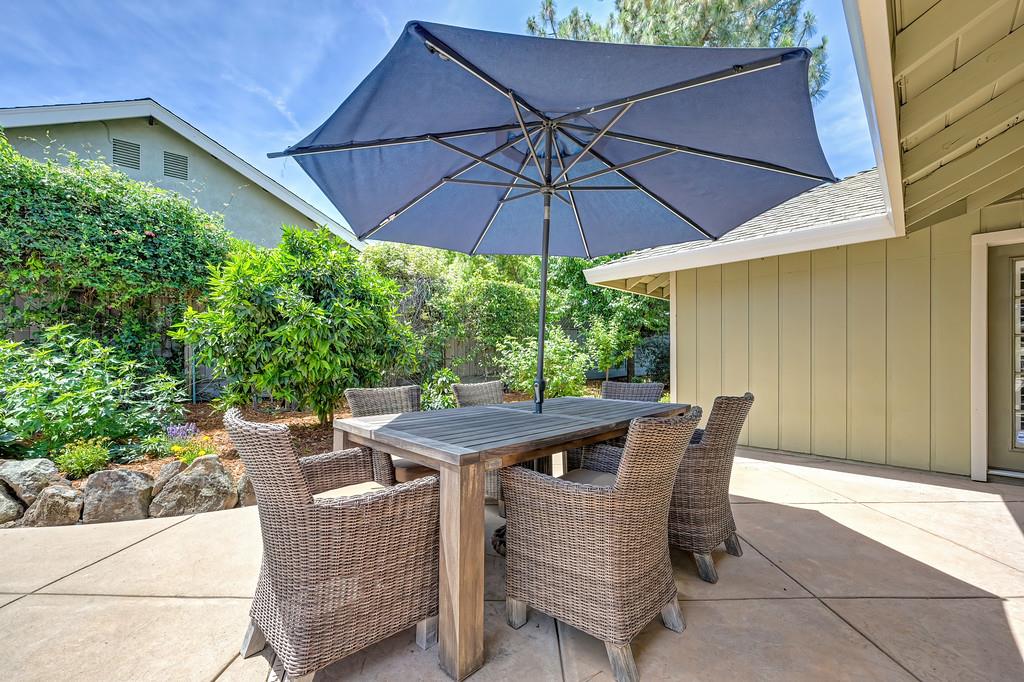 2218 Mclaren Drive