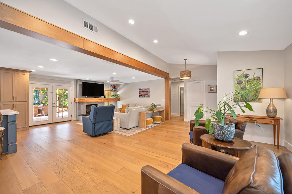 2218 Mclaren Drive