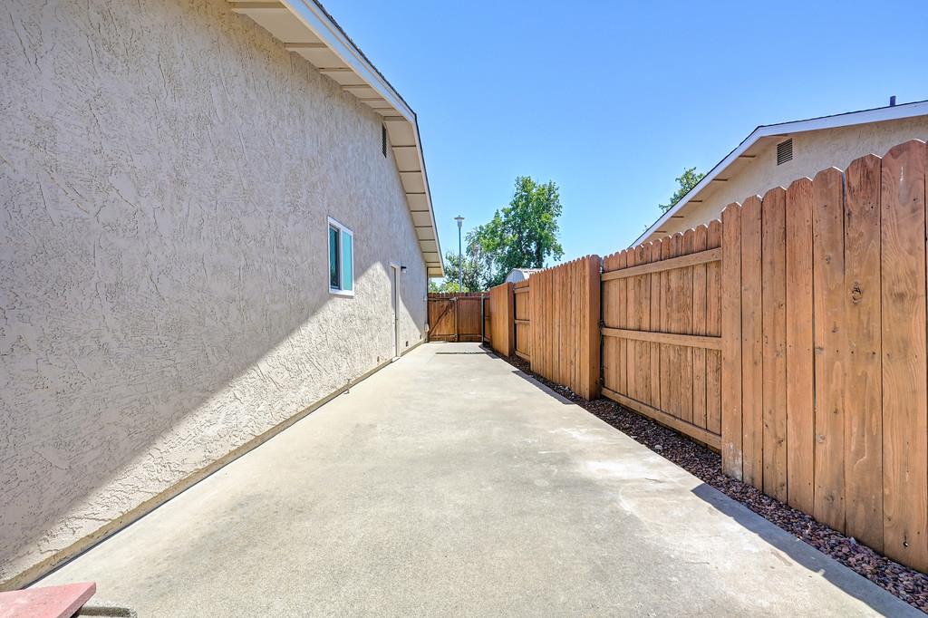 7873 Valley Quail Court