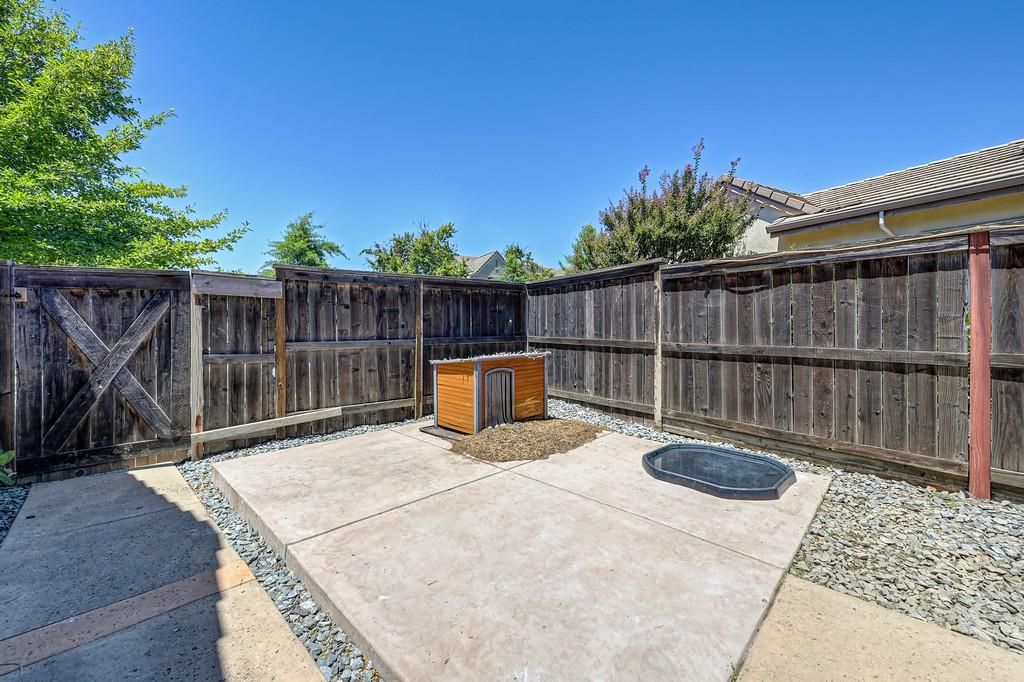 2745 Bickleigh Loop