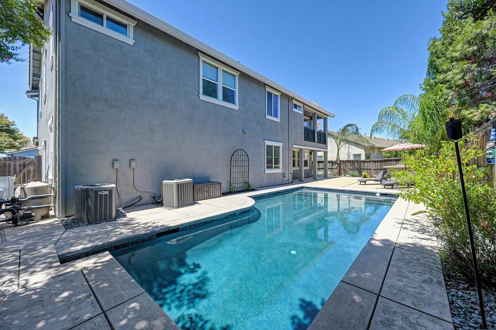 2745 Bickleigh Loop