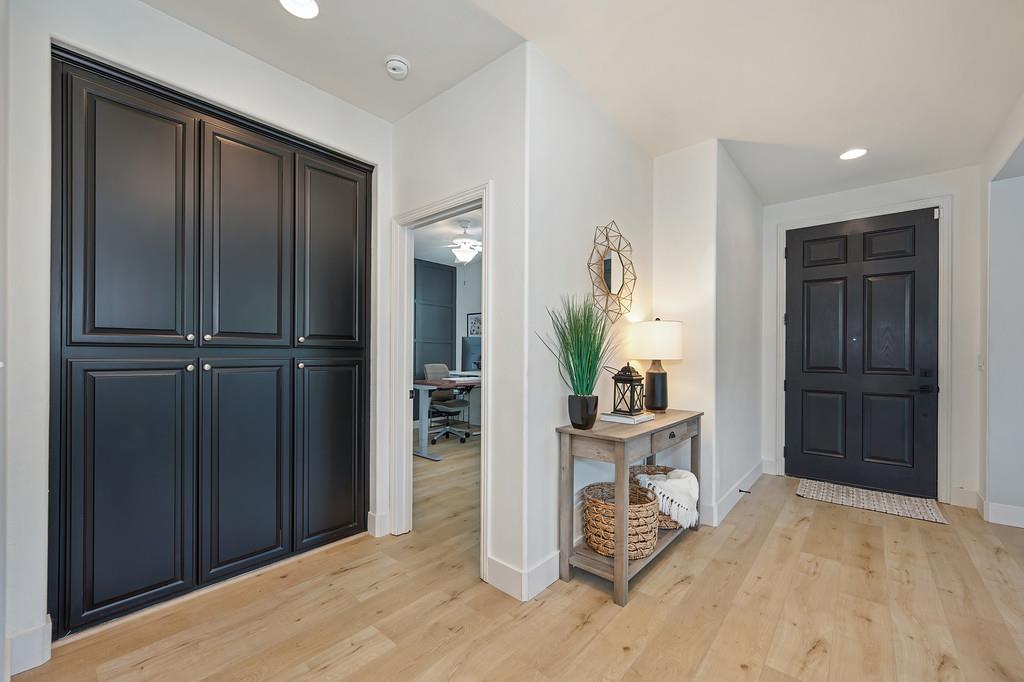 2745 Bickleigh Loop