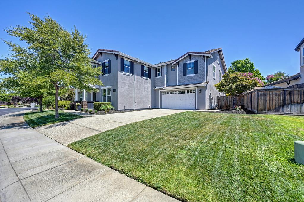 2745 Bickleigh Loop