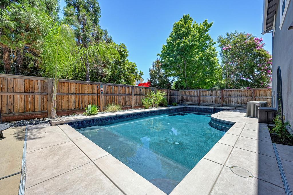 2745 Bickleigh Loop