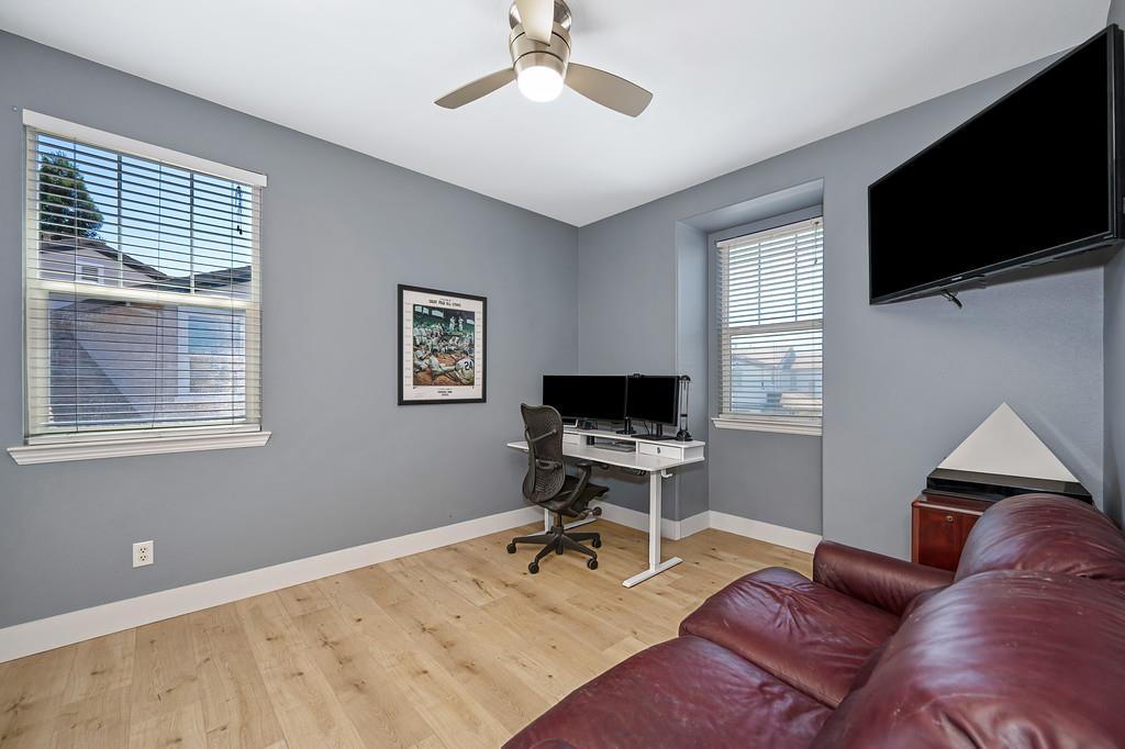 2745 Bickleigh Loop