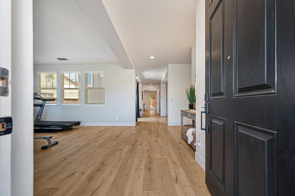 2745 Bickleigh Loop