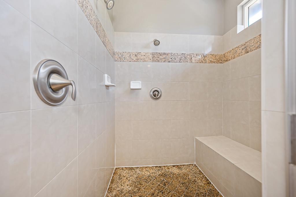 2745 Bickleigh Loop