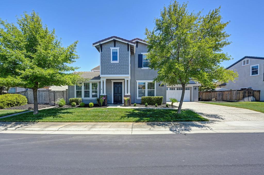 2745 Bickleigh Loop
