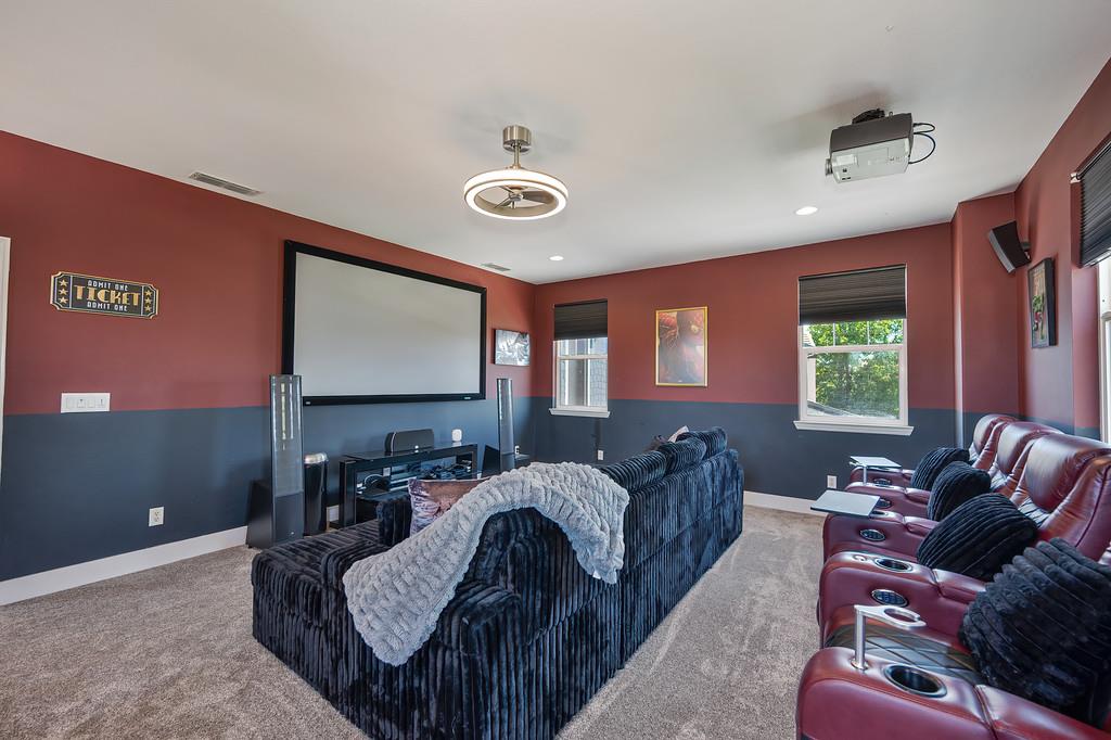 2745 Bickleigh Loop