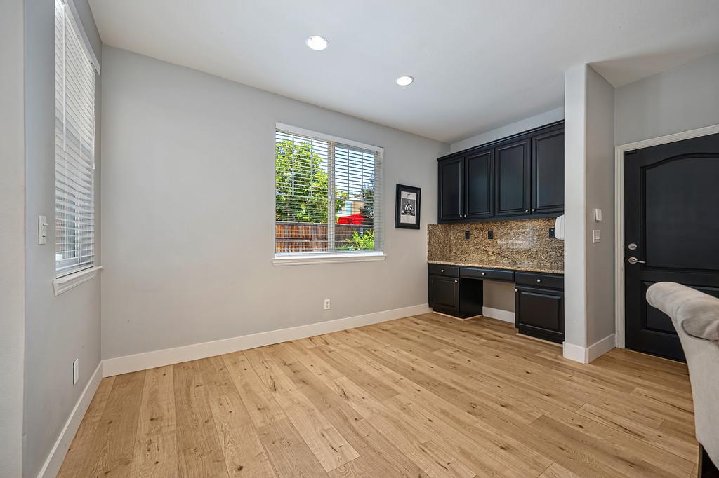 2745 Bickleigh Loop