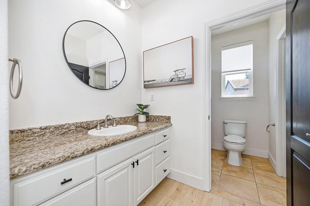 2745 Bickleigh Loop