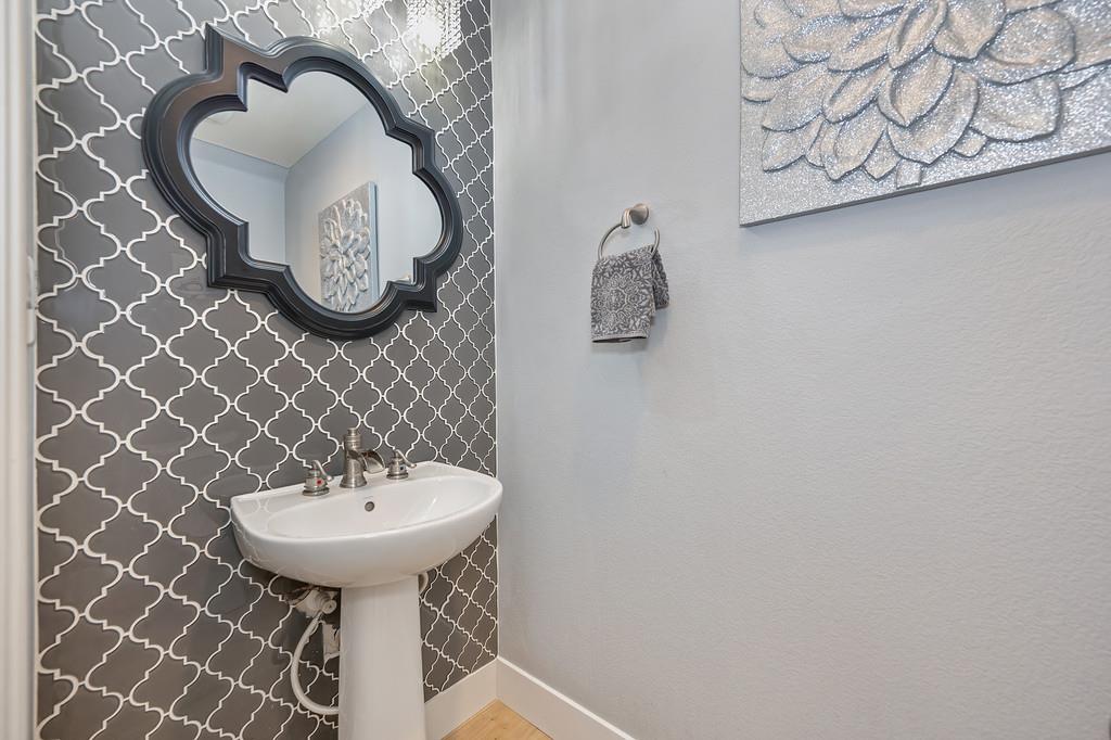2745 Bickleigh Loop