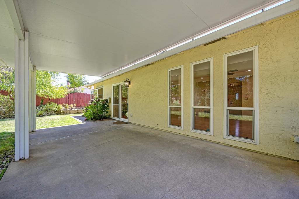 8105 Poppyfield Way