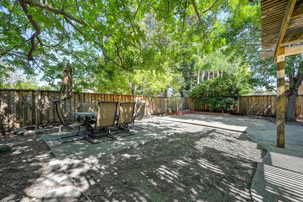 6924 Copper Glen Circle