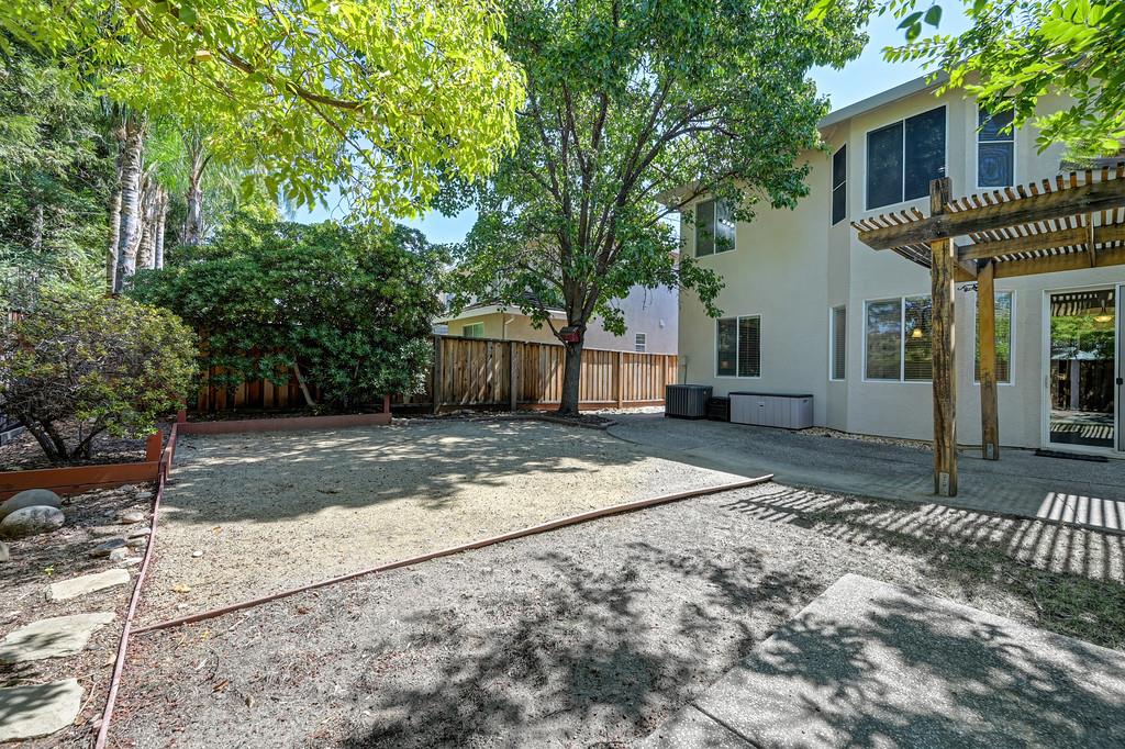 6924 Copper Glen Circle
