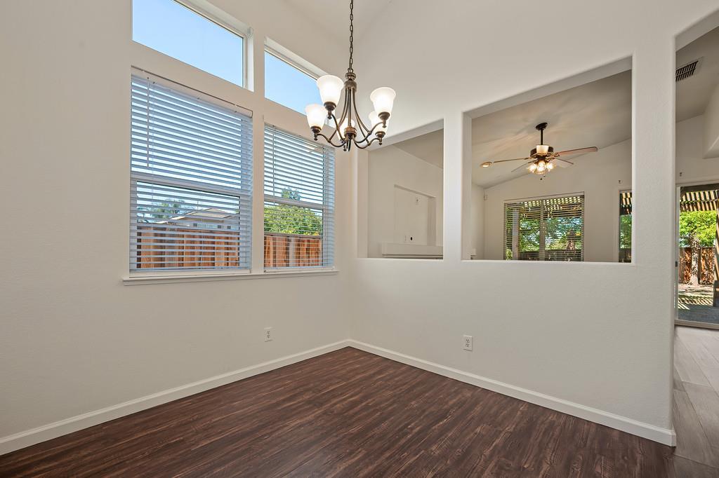 6924 Copper Glen Circle