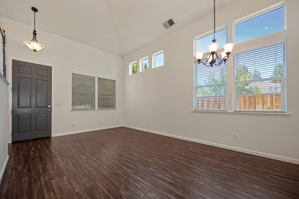 6924 Copper Glen Circle