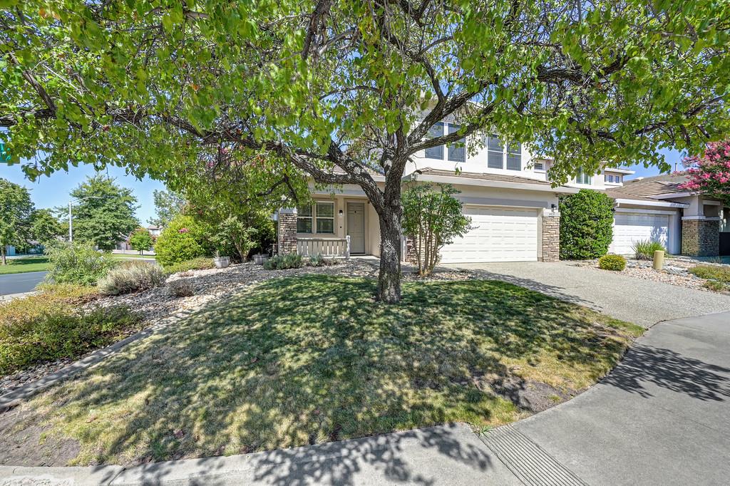 6924 Copper Glen Circle