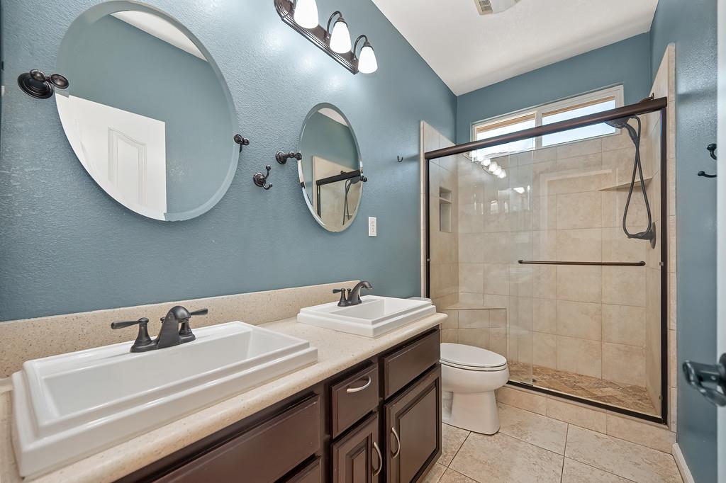 6924 Copper Glen Circle