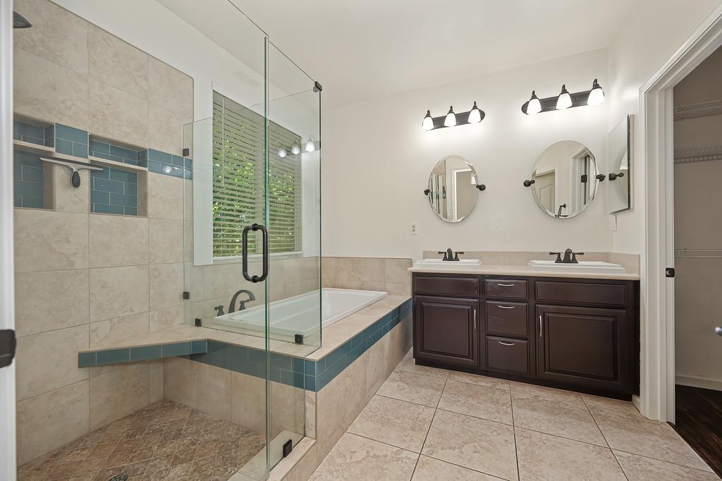 6924 Copper Glen Circle