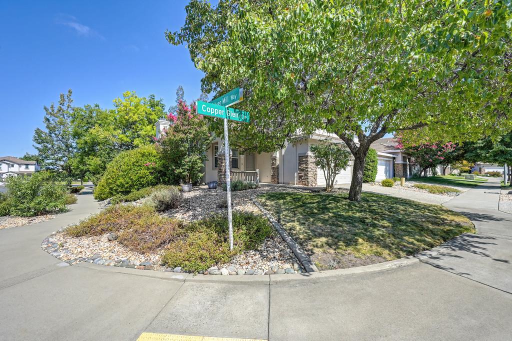 6924 Copper Glen Circle