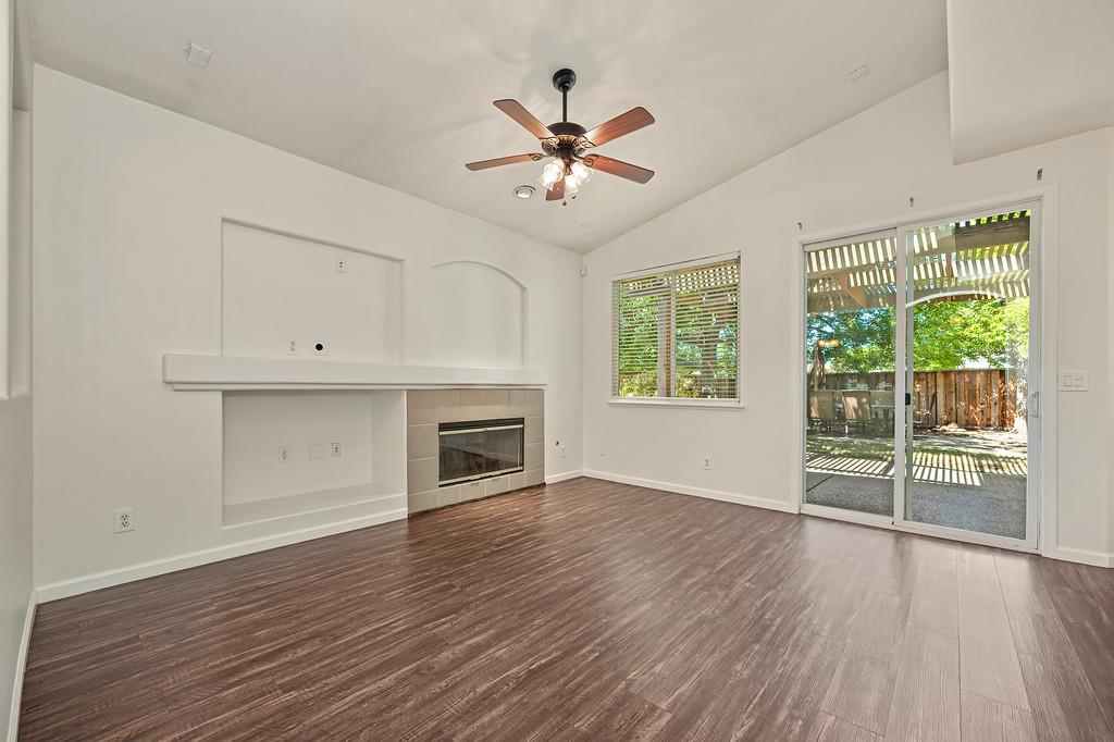 6924 Copper Glen Circle
