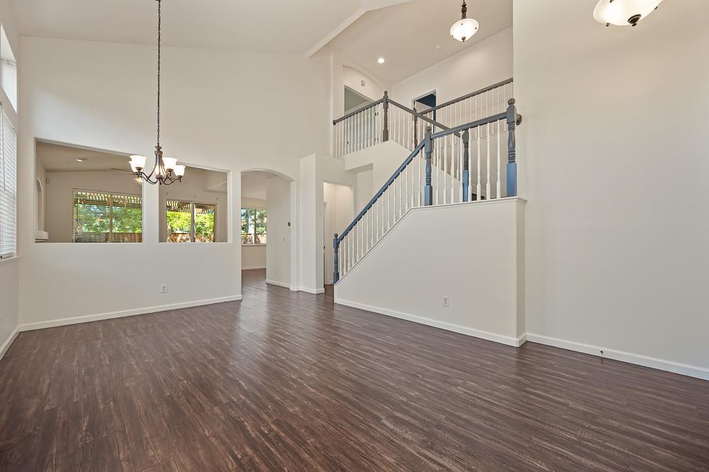 6924 Copper Glen Circle