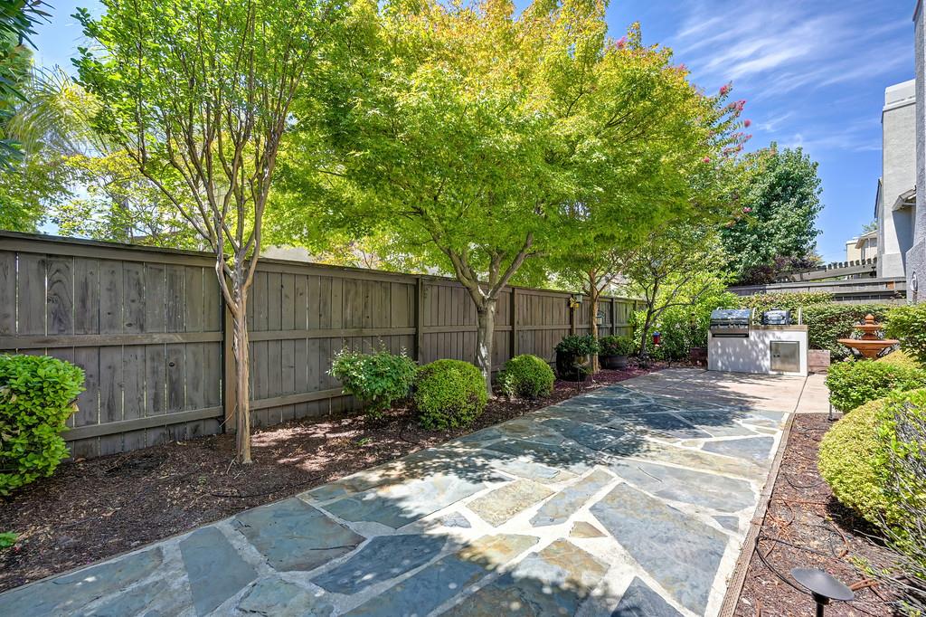 43 Villa Gardens Court