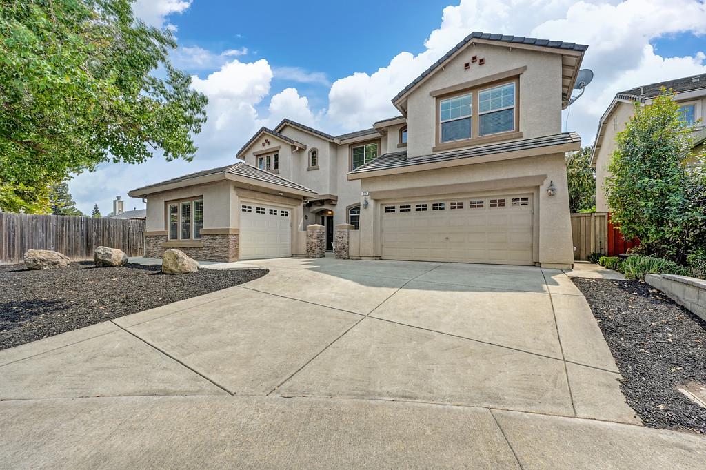 233 McRae Court
