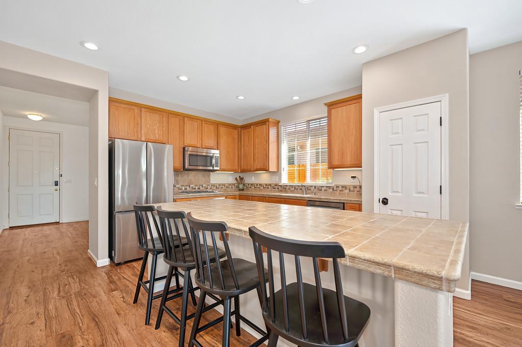 1283 Barnhill Lane