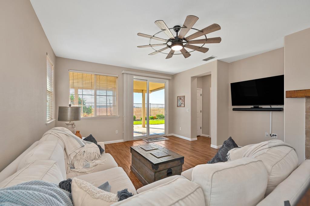1283 Barnhill Lane