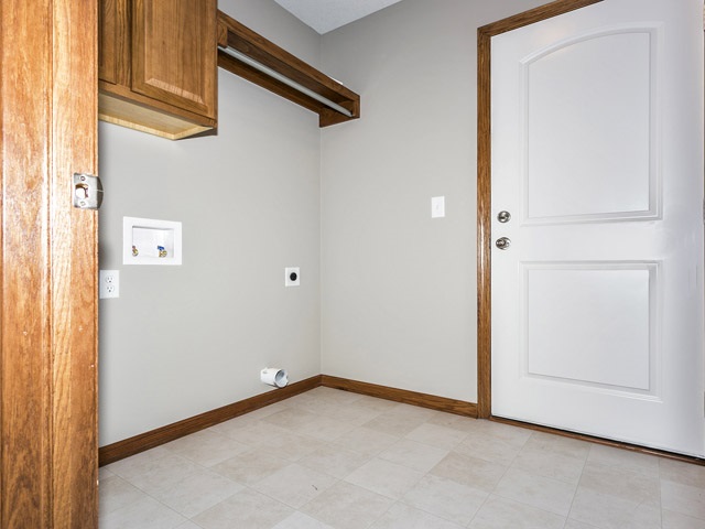 2224 E BIRCHWOOD CT