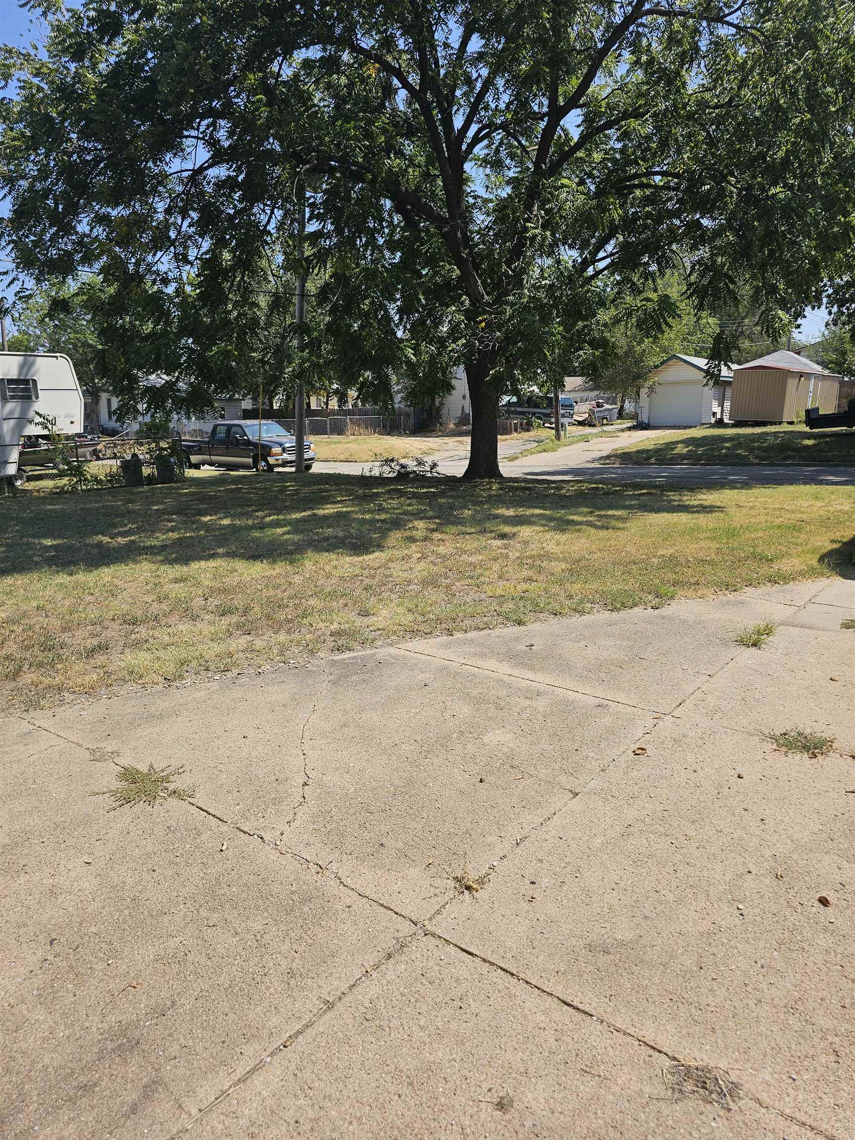 501 W Lincoln Ave