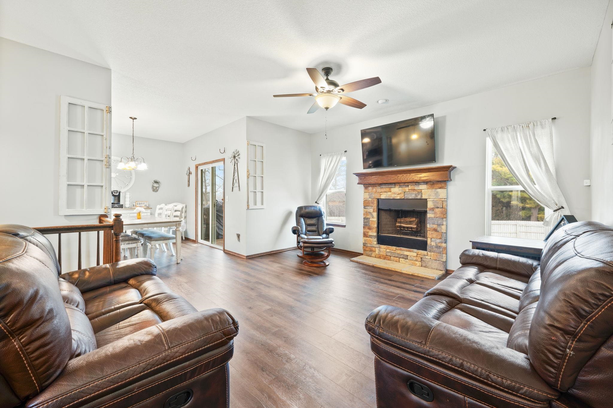 11822 W Wilkinson Ct