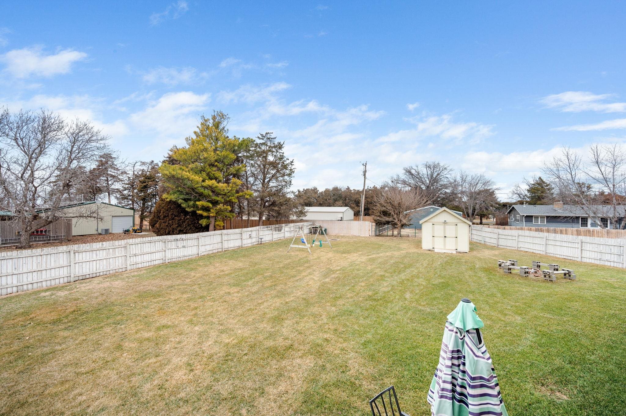 11822 W Wilkinson Ct