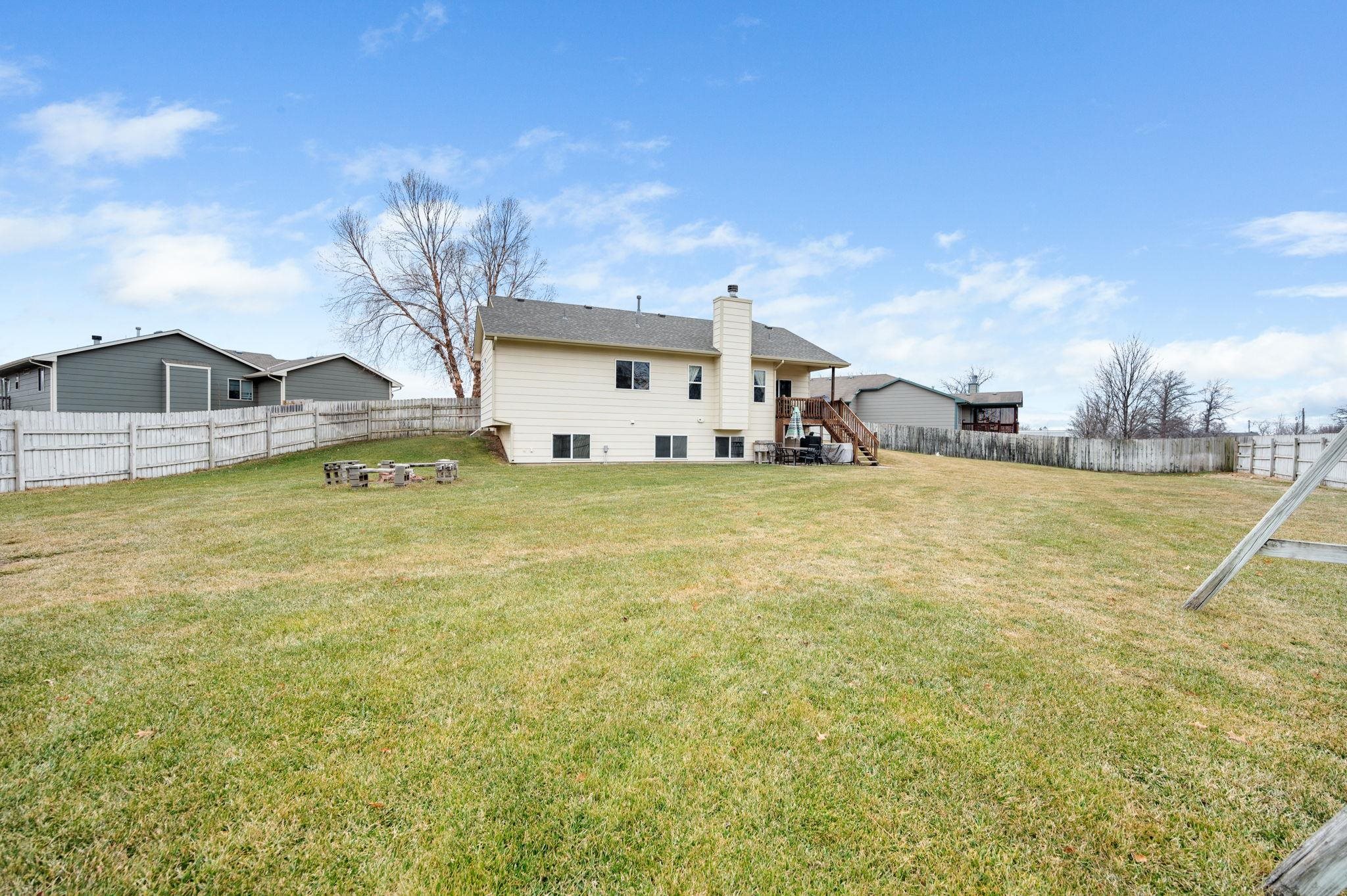 11822 W Wilkinson Ct