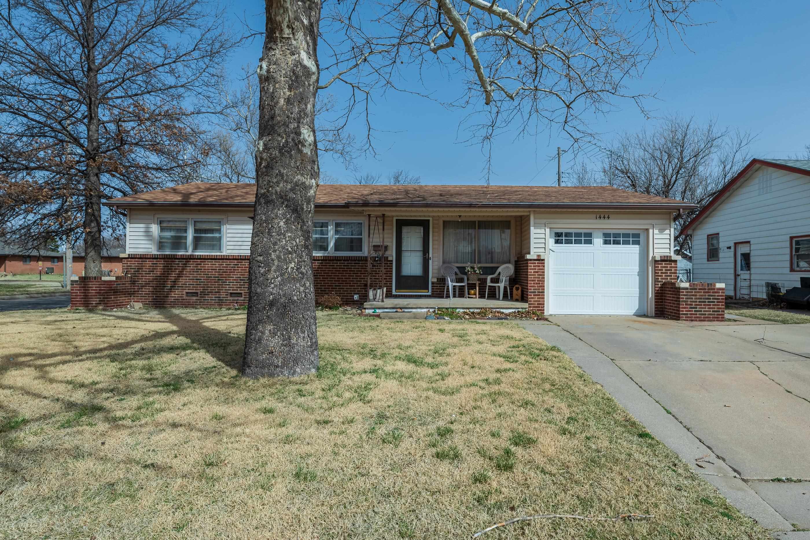 1444 W Rita St