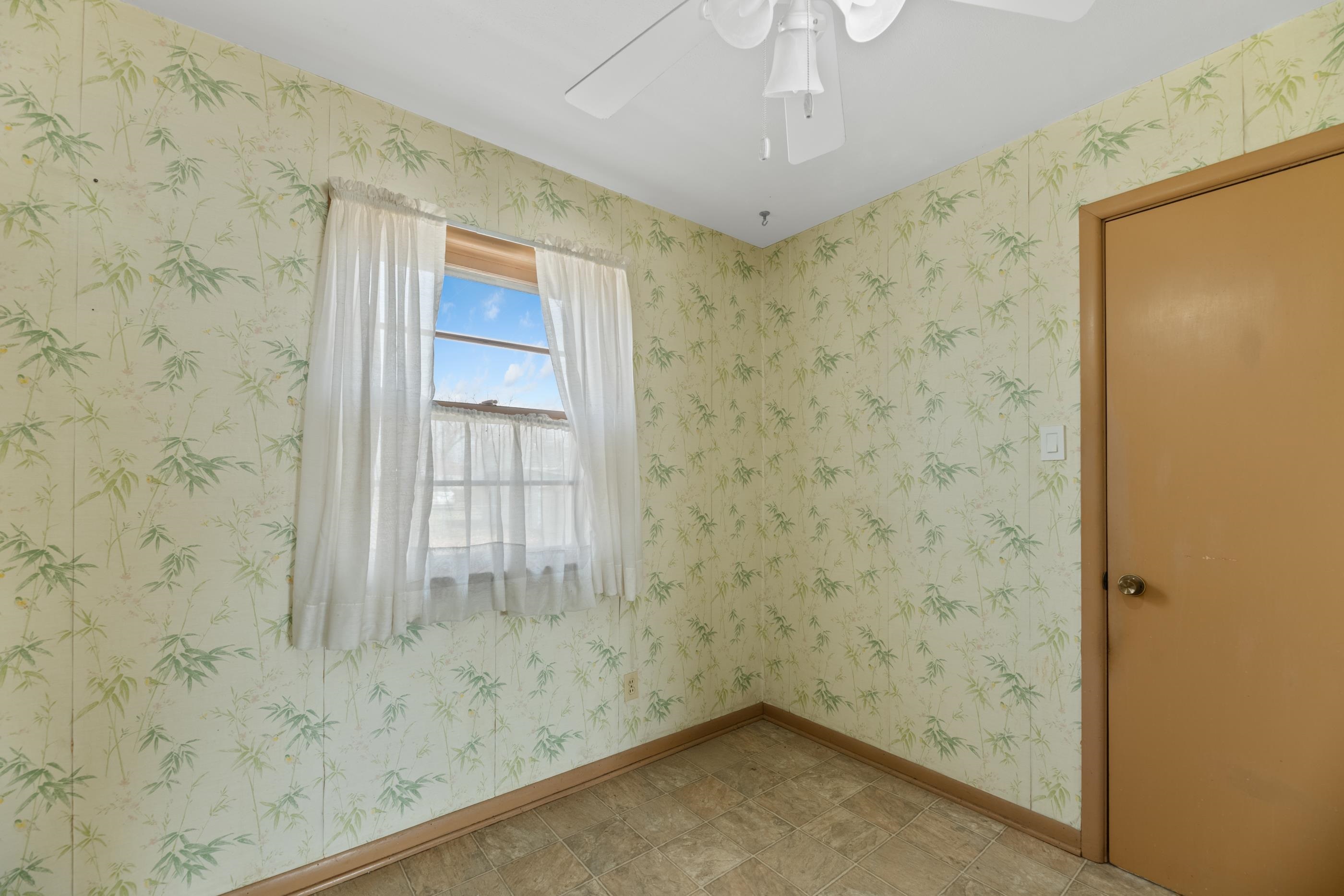 1444 W Rita St