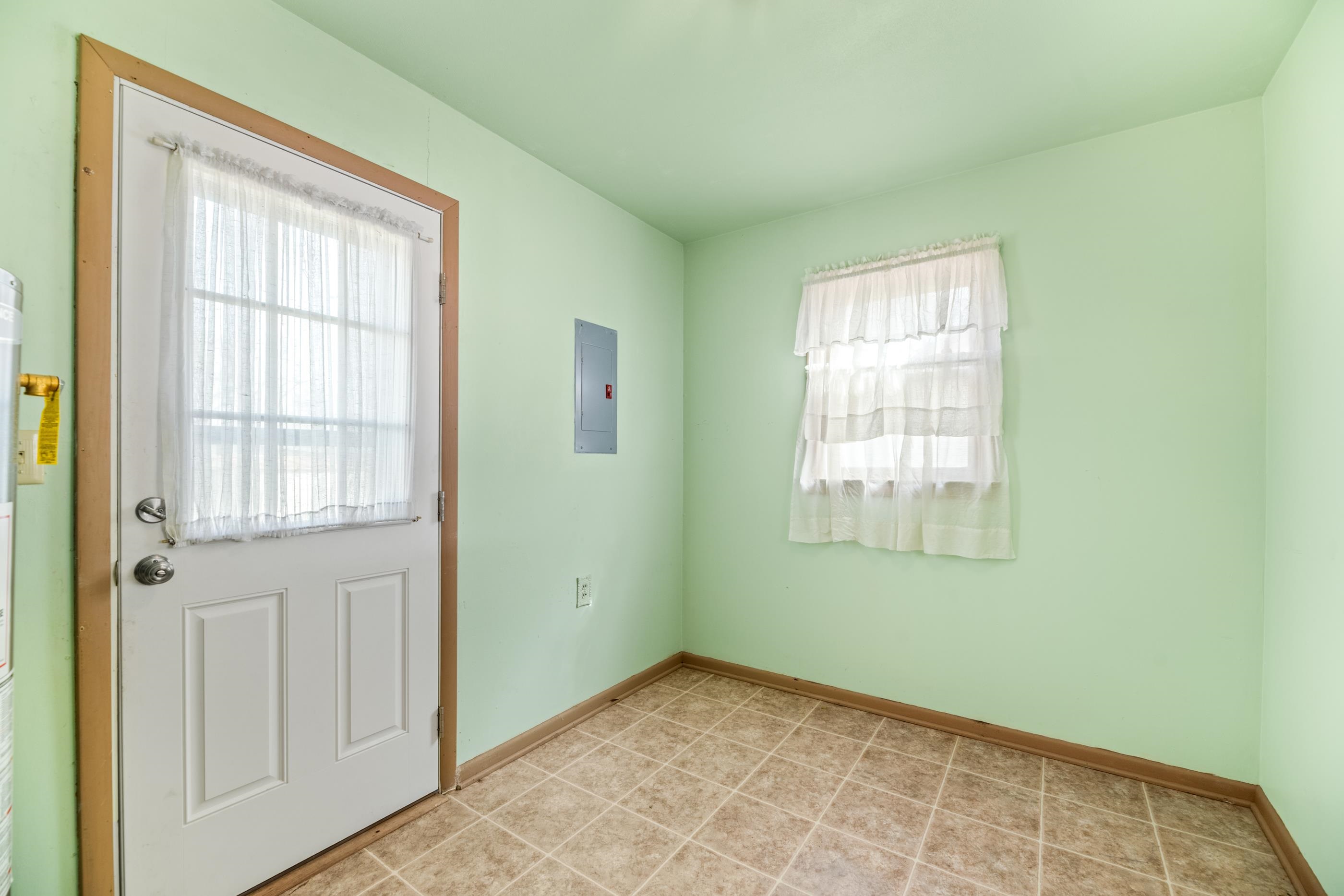 1444 W Rita St