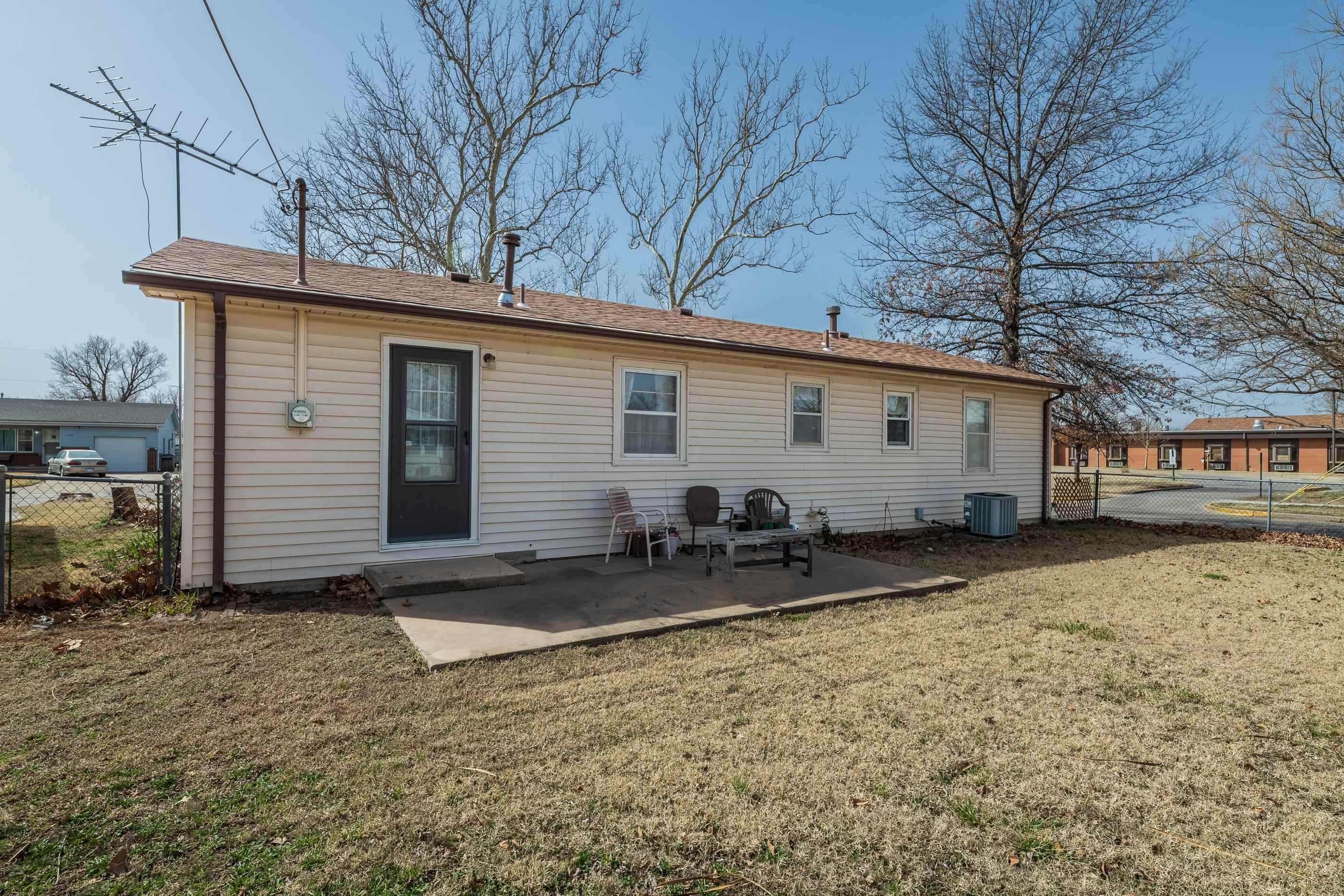 1444 W Rita St