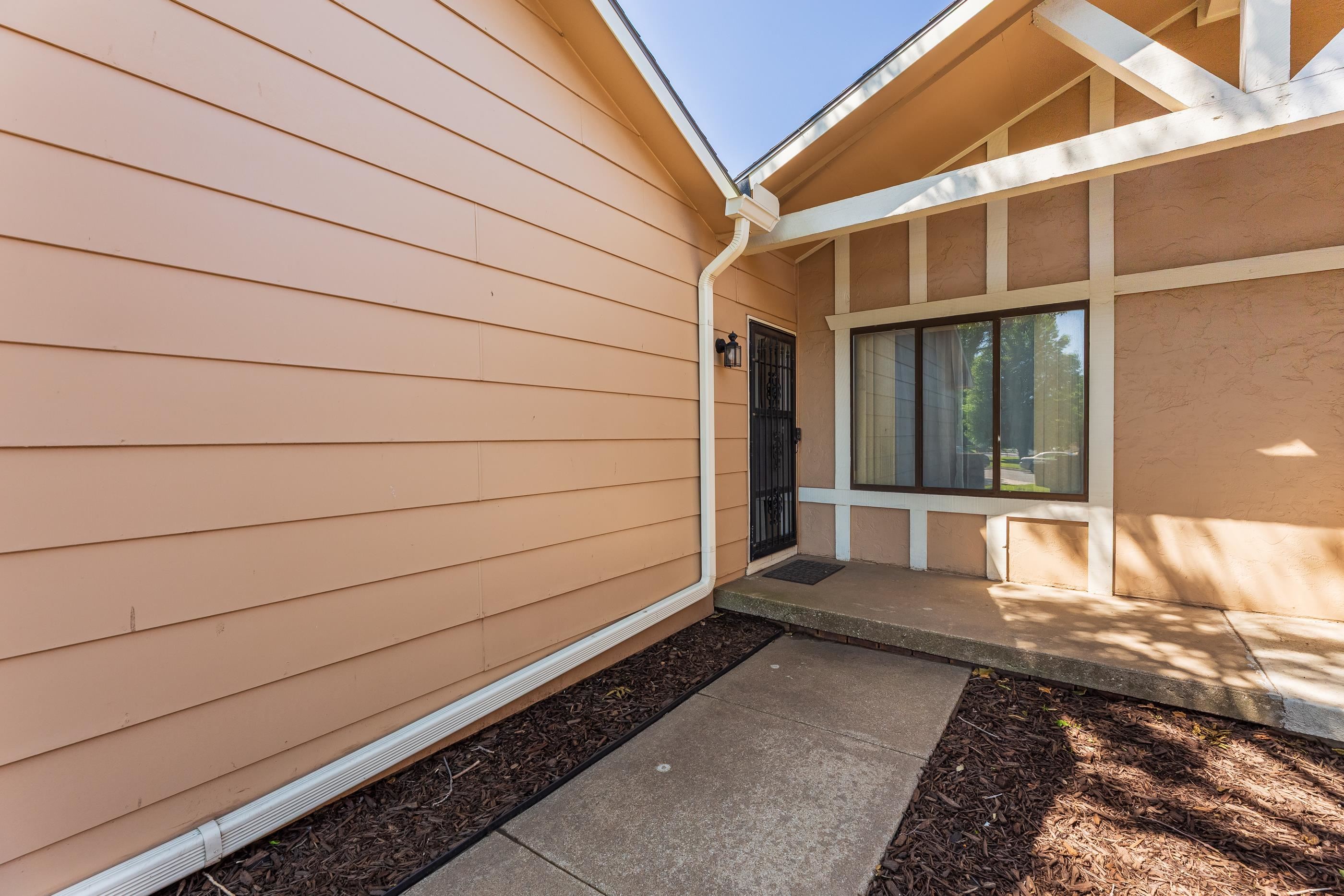 10324 W Merton Ct