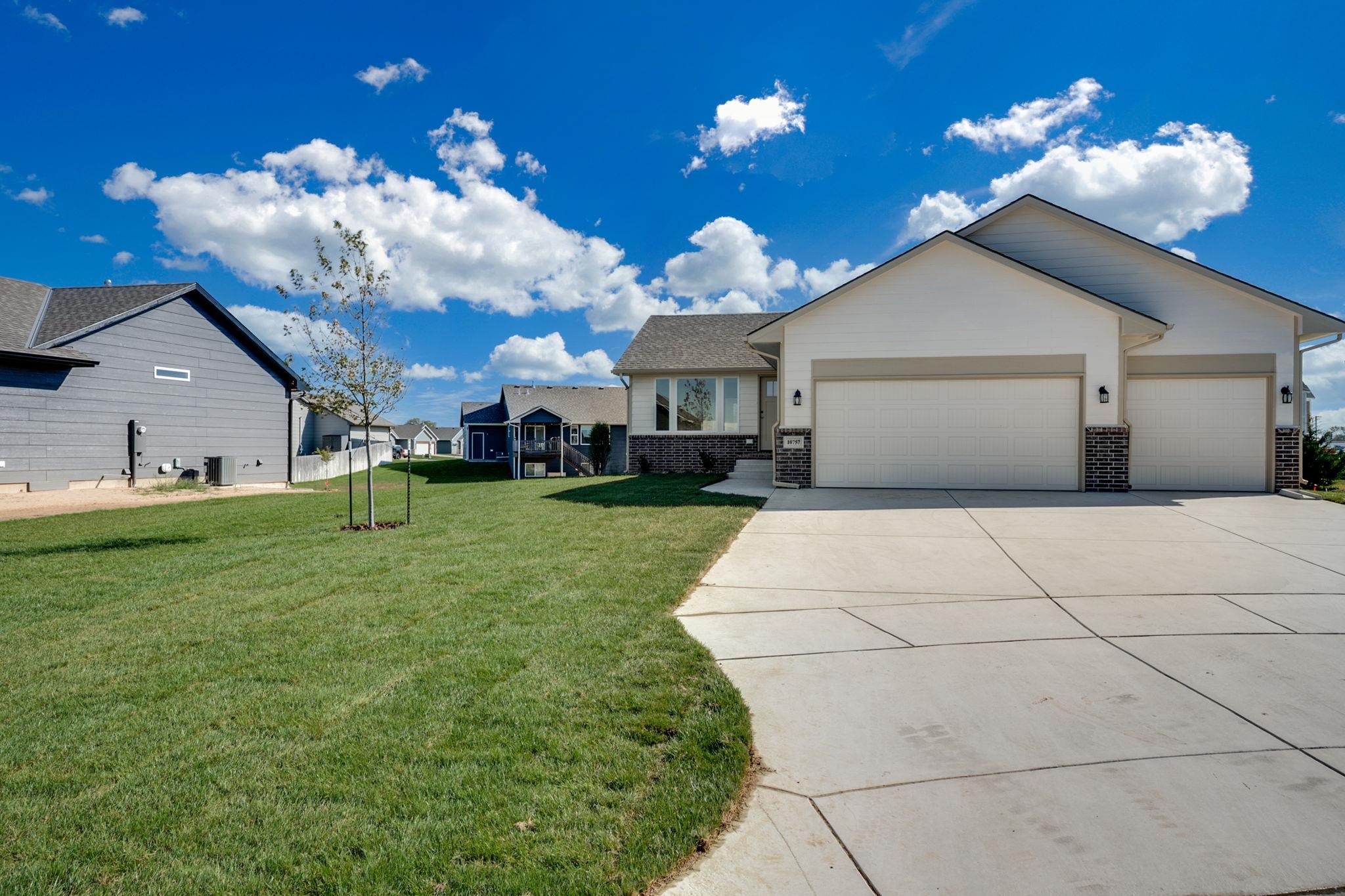 10757 W Sondra Ct