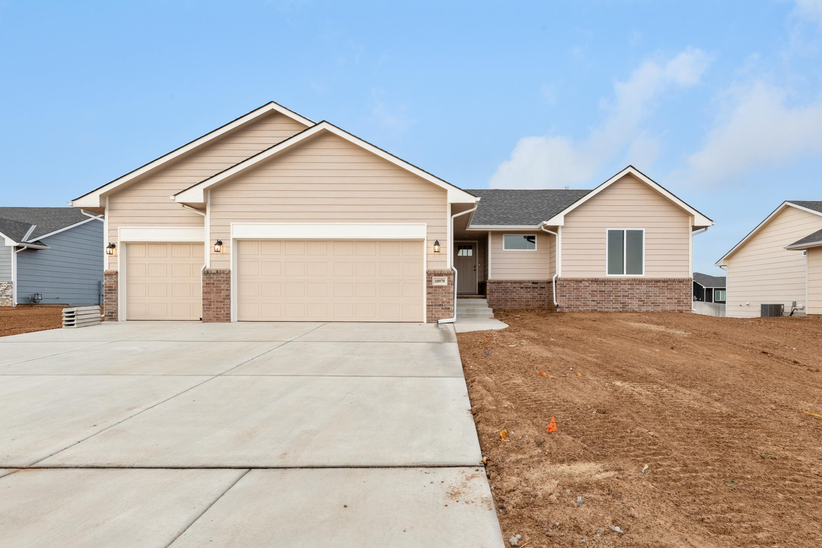 10979 W Sondra Ct