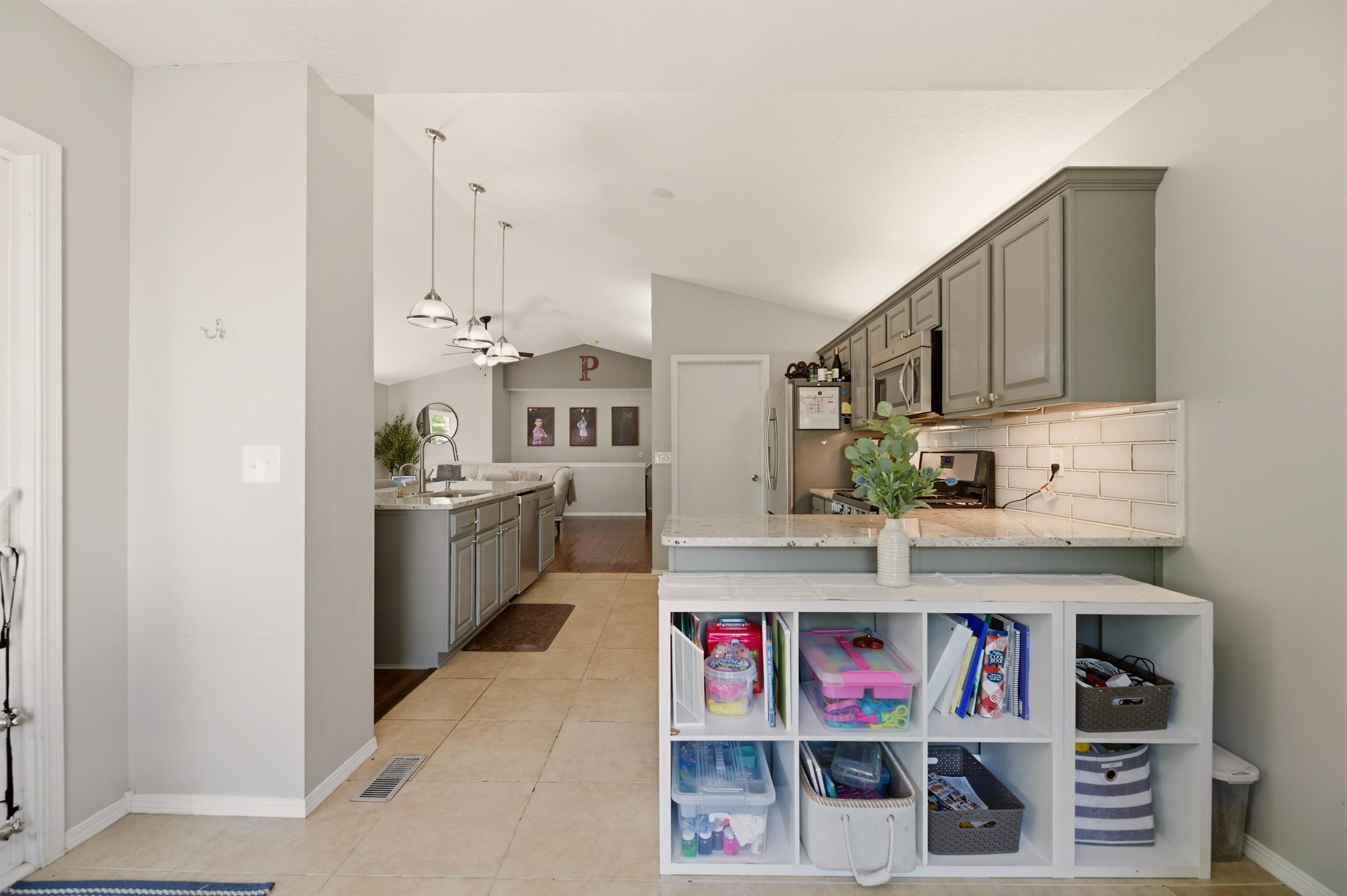 2414 N Covington Ct