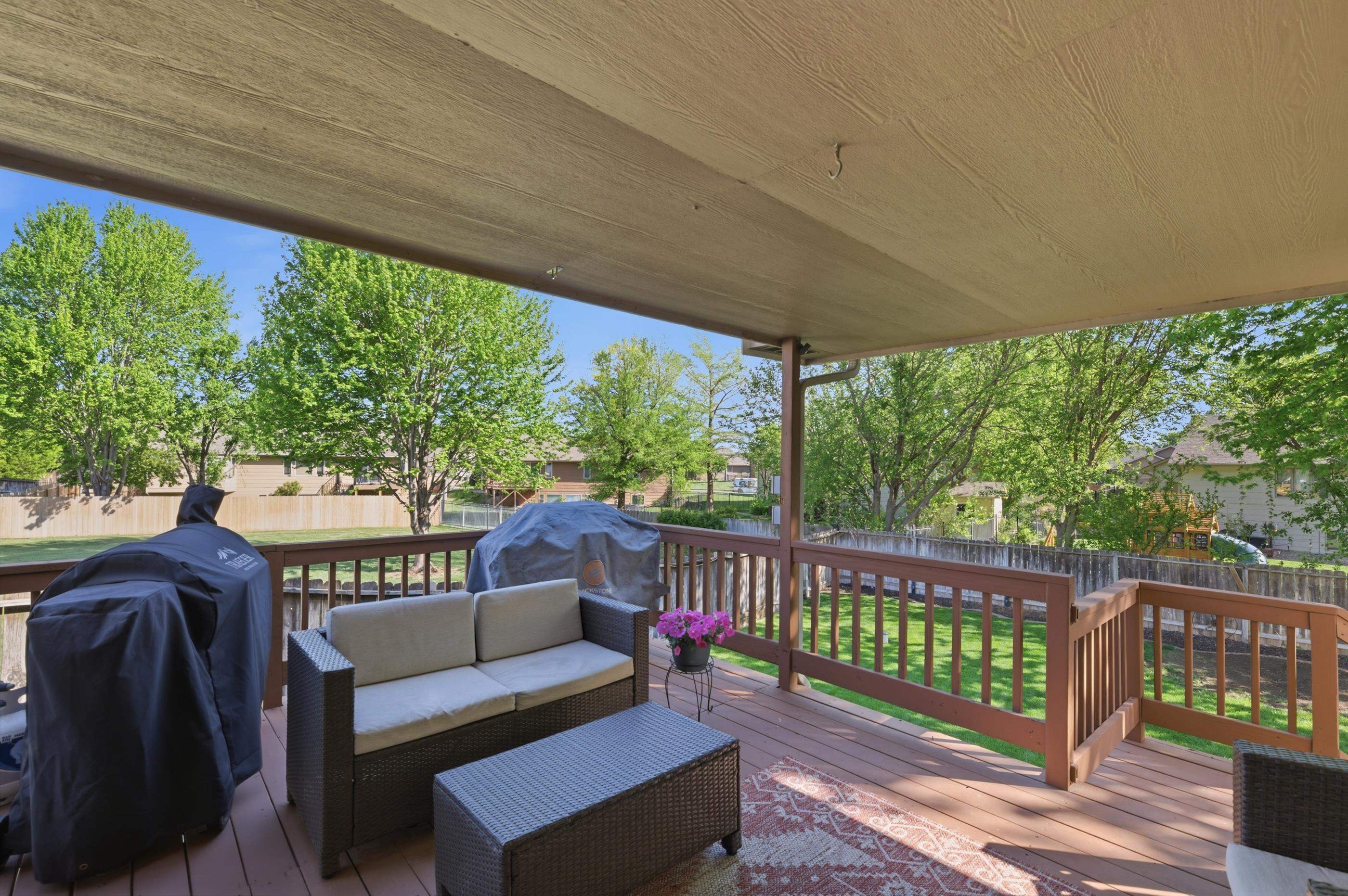 2414 N Covington Ct
